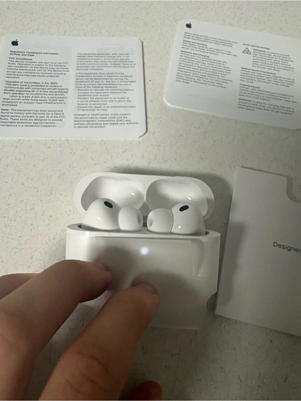 Apple White Earbud Headphones